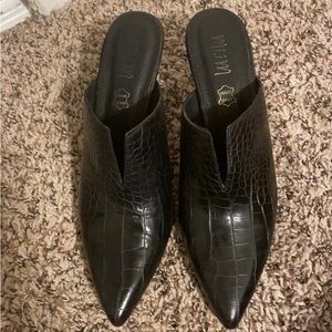 2 1/2 inch Split Front Heeled Mule